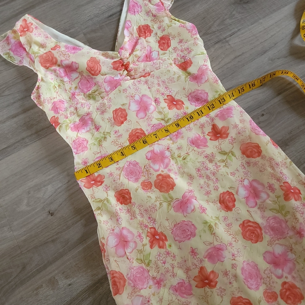 *sold* 90s Vintage Spring Floral Mini Dress - Picture 13 of 15